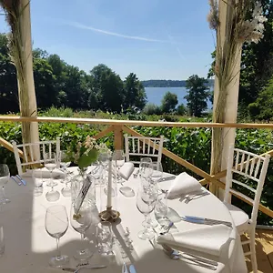 3* Guest house Riddersviks Herrgard